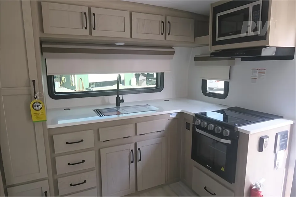 Rockwood Minilite 2506s Travel Trailer