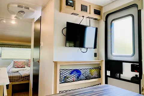 “Pork Chop II” Kid & Pet Friendly 2021 Forest River R-Pod Travel Trailer