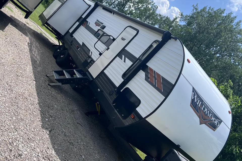 Tim's Forest River Wildwood 31qktbs  Travel Trailer