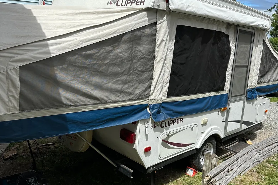 Steele’s Adventures Tent Trailer