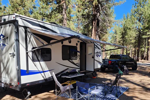 Mark's Pacific Coachworks 20EX Toy Hauler