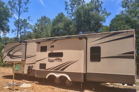 Grand Design solitude Fifth Wheel