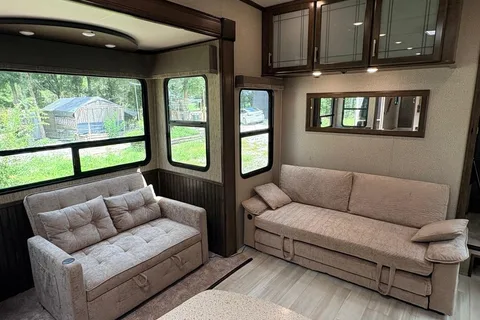 Grand Design solitude Fifth Wheel