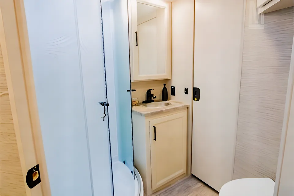 "The Chateau" - No Mileage Fees