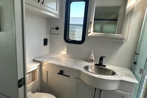 Holiday Rambler Eclipse 34J Class A