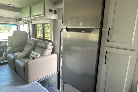 Holiday Rambler Eclipse 34J Class A
