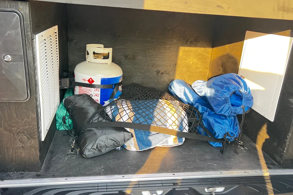 Luxury Sprinter w/ Shower, toilet, Kitchen