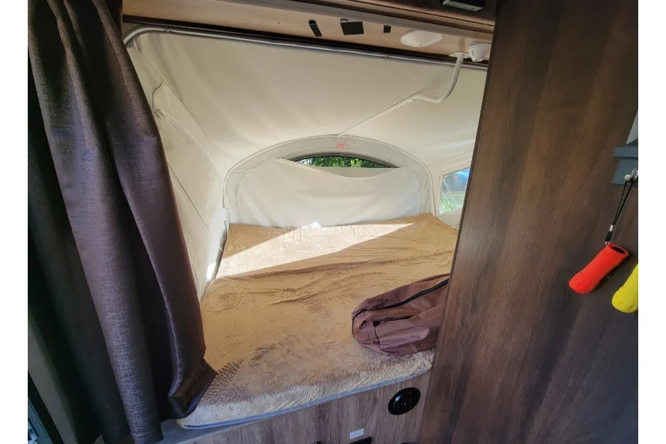 Shar's Jayco JayFlight Hybrid