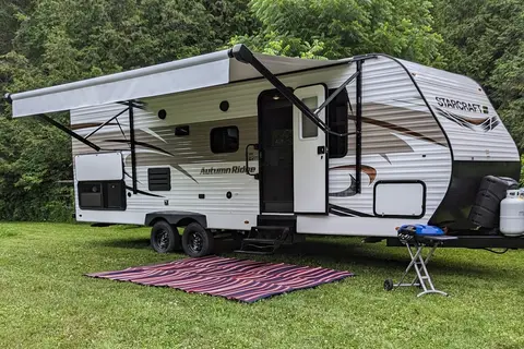 Family Fun 2 Autumn ridge Travel Trailer