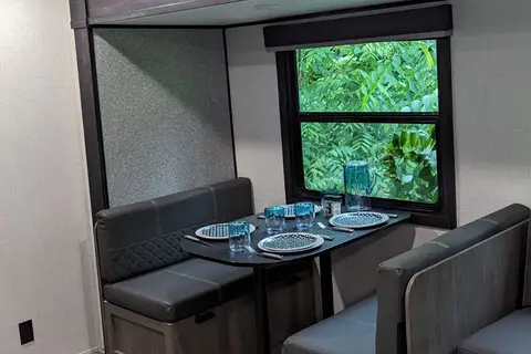 Family Fun 2 Autumn ridge Travel Trailer