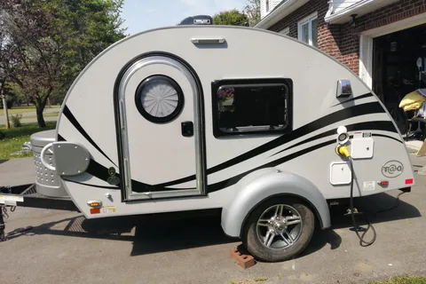 robert  nuCamp Tag xl Mini-roulotte