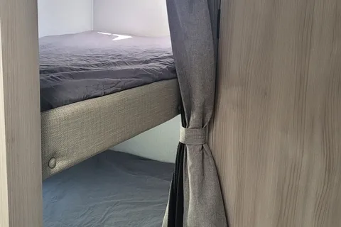 2025 Della Terra | Sleeps 6 | King Bed + Bunks | Family Friendly