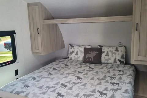 2025 Della Terra | Sleeps 6 | King Bed + Bunks | Family Friendly