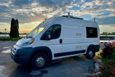 Béluga, Ram Promaster 2500