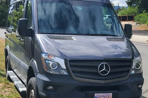 Blue Hawk 2 - Sprinter Campervan