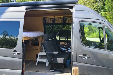 Blue Hawk 2 - Sprinter Campervan
