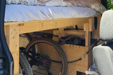 Blue Hawk 2 - Sprinter Campervan