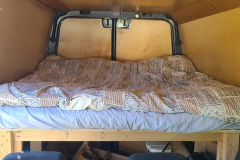 Blue Hawk 2 - Sprinter Campervan