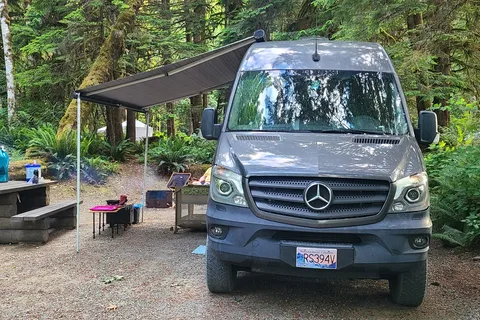 Blue Hawk 2 - Sprinter Campervan