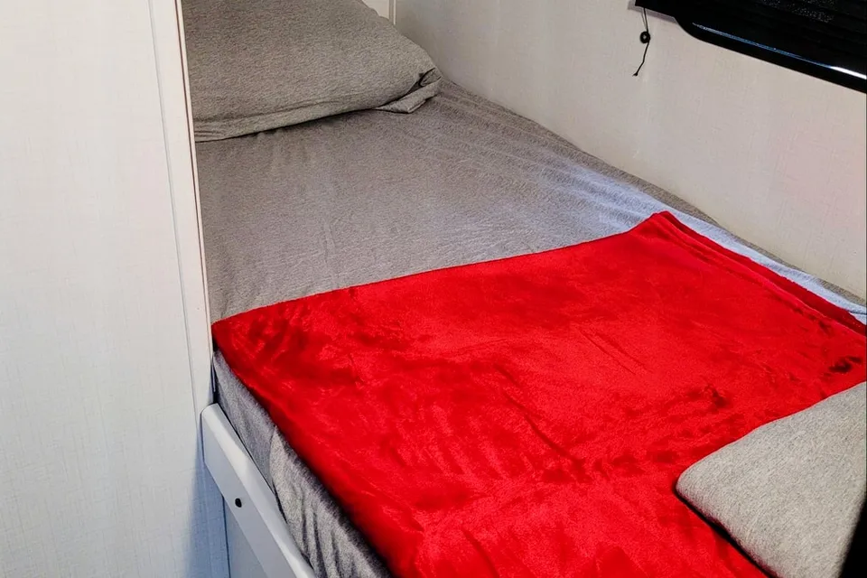 South Tejas RV Rentals-Hideout 