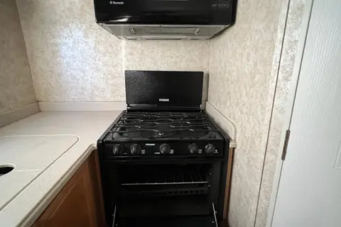 Home on Wheels Alpenlite Aspen Travel Trailer