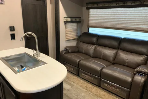 Piper's Forest River 31hfx Toy Hauler