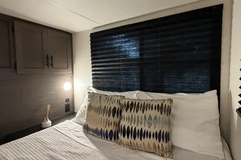 CL41 Forest River ARCTIC WOLF SUITE 3750SUITE Fifth Wheel