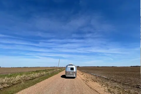 Magnolia 1 Airstream 19ft Flying Cloud **FULLY LOADED**