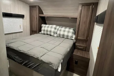 Michael's Genesis RV Vortex Travel Trailer