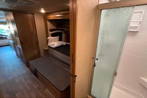 Family unit with 2 full-sized bathrooms.