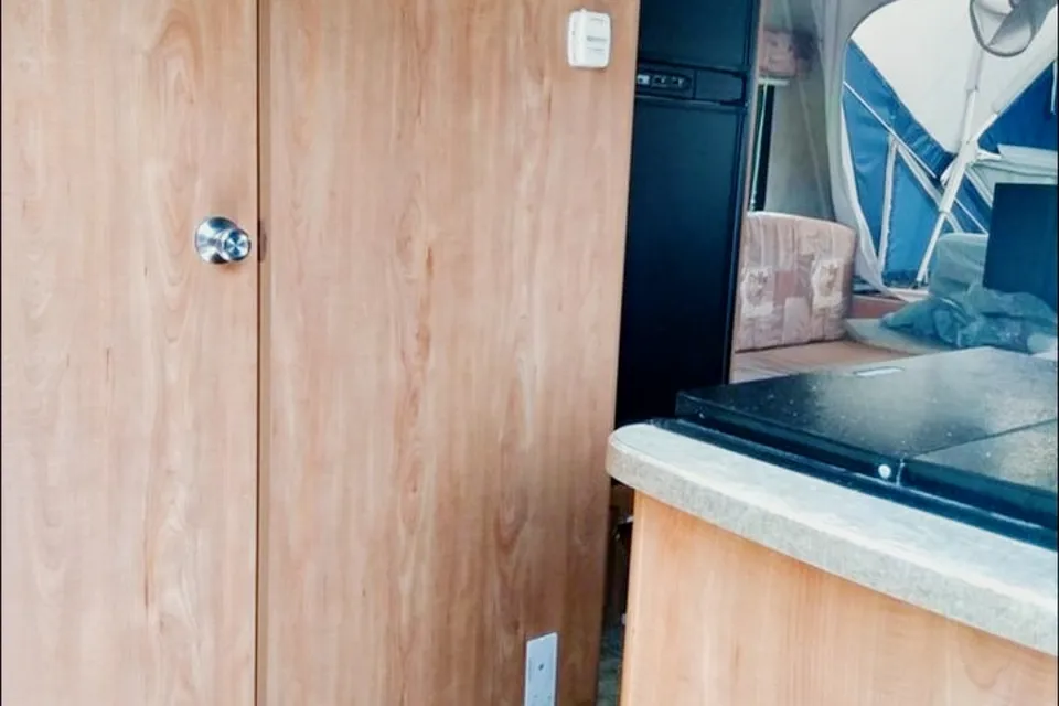 Elvis' Dutchmen 160 Kodiak Hybrid