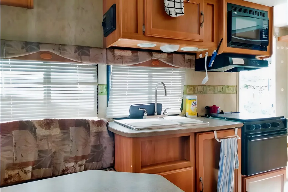 Elvis' Dutchmen 160 Kodiak Hybrid