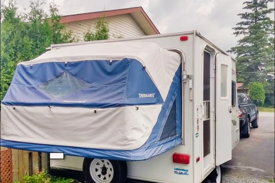 Elvis' Dutchmen 160 Kodiak Hybrid