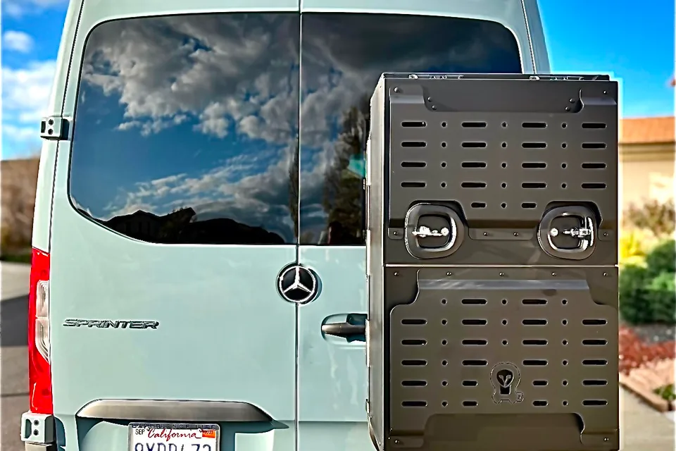 2022 Mercedes Benz Thor Tranquility 4x4 with lithium battery  