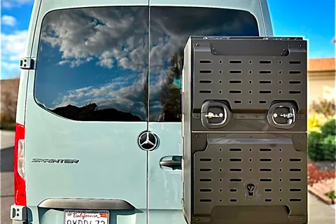 2022 Mercedes Benz Thor Tranquility 4x4 with lithium battery  