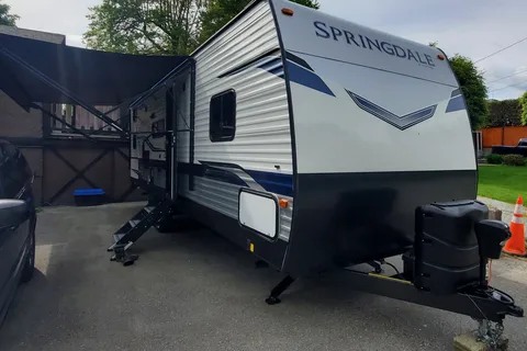 Cody's Keystone Springdale 295BH Travel Trailer
