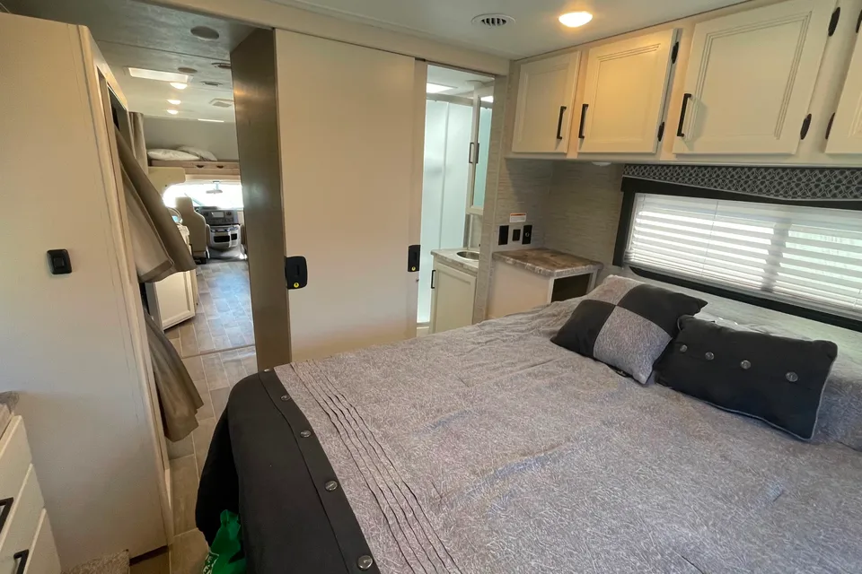 🚐 VR FAMILIAL 32 pieds Full autonome