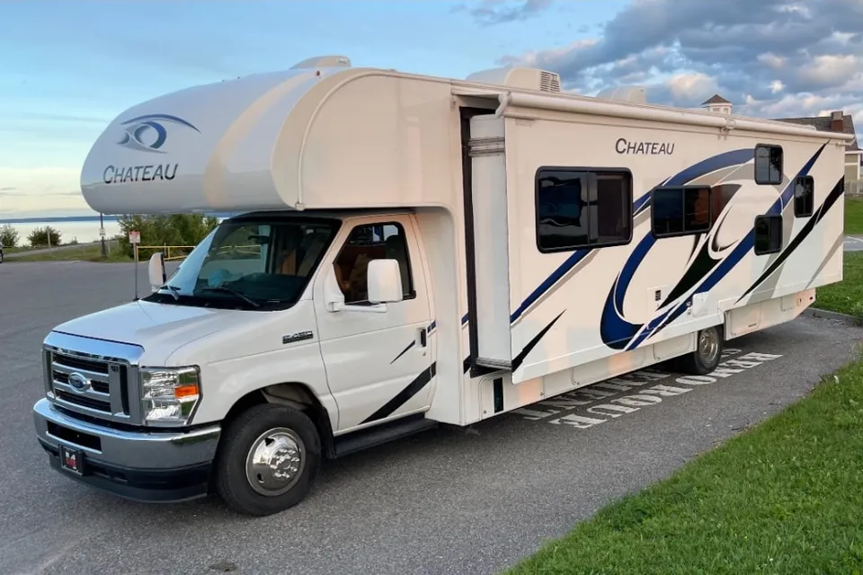 🚐 VR FAMILIAL 32 pieds Full autonome