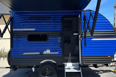 Blue Zeus, Sun lite Sport 2025 Travel Trailer