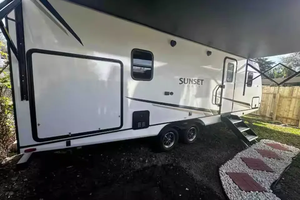 Anquenita's Sunset Park RV 2024 Travel Trailer