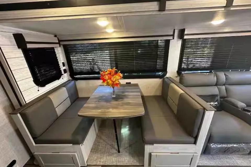 Anquenita's Sunset Park RV 2024 Travel Trailer