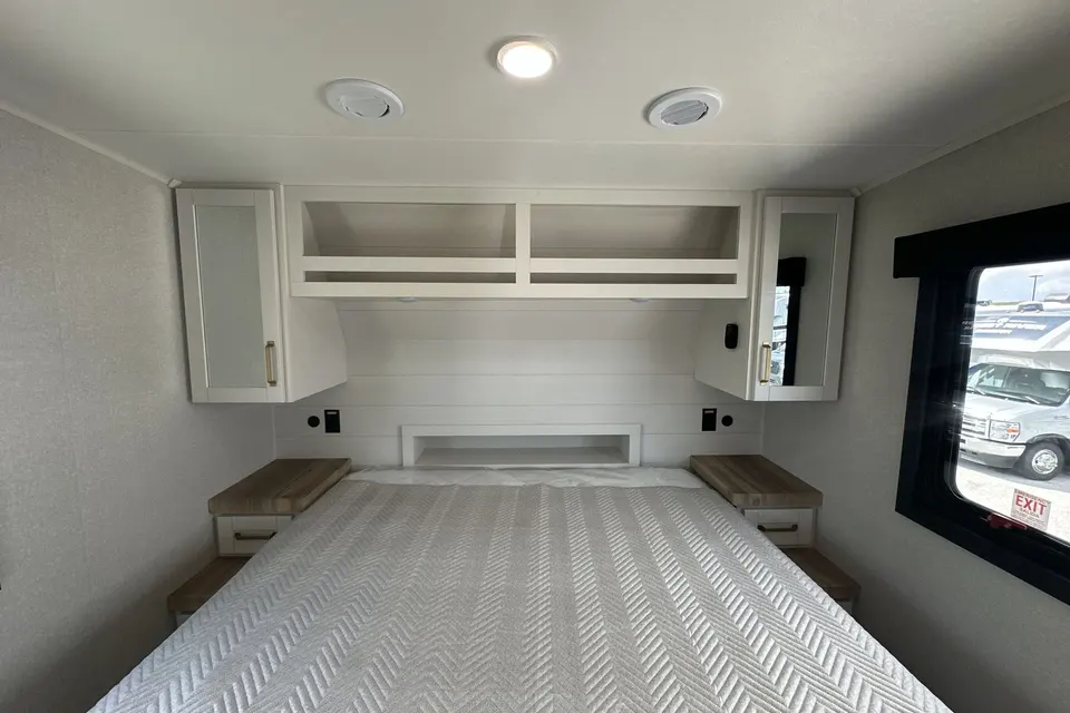 Justin's Jayco Eagle 29DDB Fifth Wheel