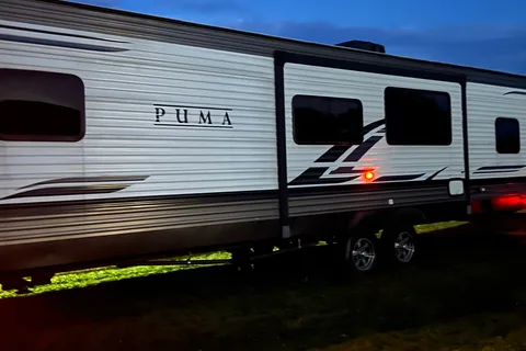 Monarch Meadows Puma RV