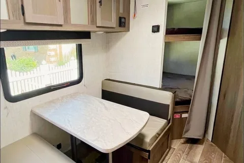 2022 Ameri-lite 197BH(Easy to Tow/Family Friendly Bunkhouse)