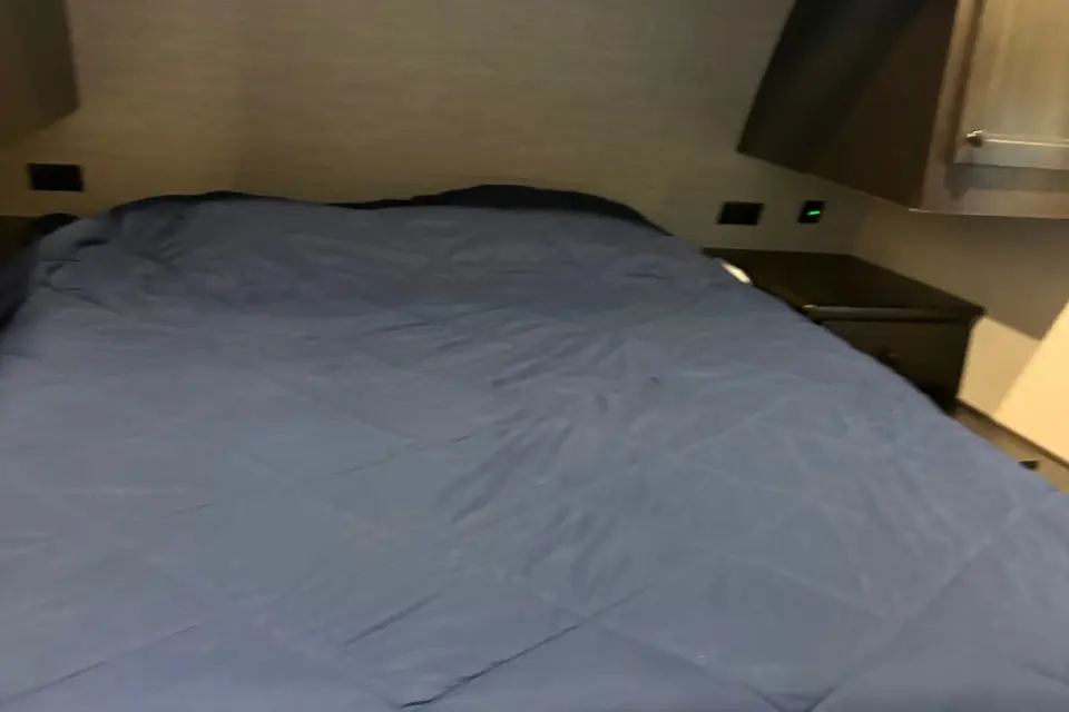 *Delivery Only* Cozy Camper Starcraft Superlite
