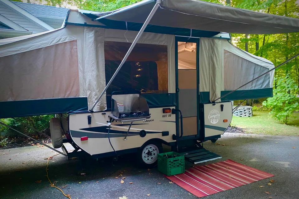 Nightingale's 2016 Jayco Tent Trailer