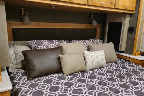 Luxury Motorhome Stay in Weatherford/Aledo, TX