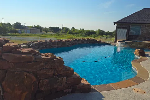 Luxury Motorhome Stay in Weatherford/Aledo, TX