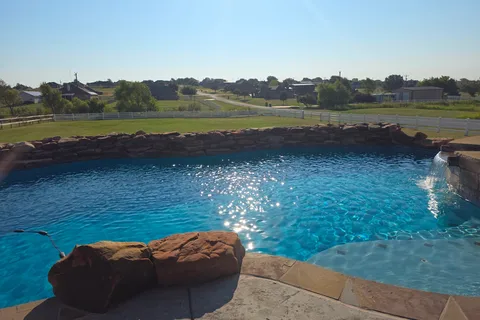 Luxury Motorhome Stay in Weatherford/Aledo, TX
