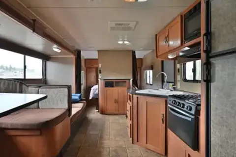 John & Nicole’s Forest River Grey Wolf 28BH Travel Trailer
